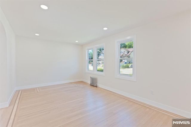 693 Chestnut, Teaneck, NJ 07666