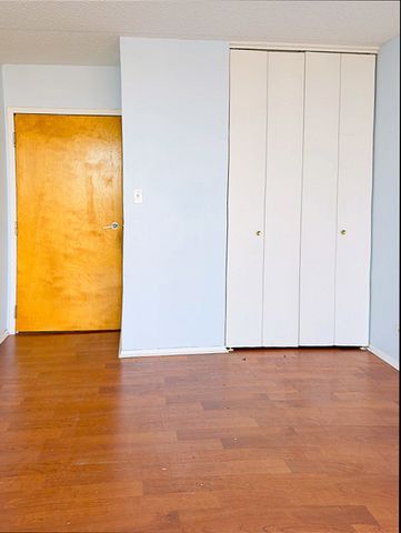 2015 S Finley Road 812, Lombard, IL 60148