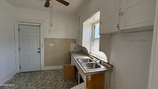 318 Troy Street, Toledo, OH 43611