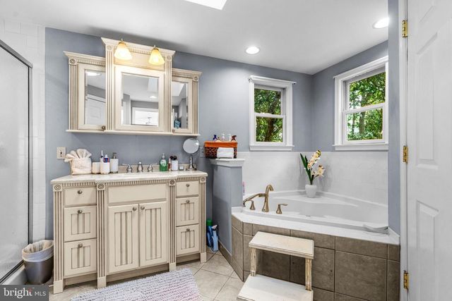 213 HURFFVILLE RD, Sewell, NJ 08080