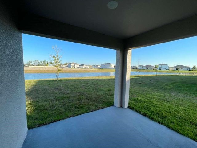 8954 FORGE BREEZE LOOP, Wesley Chapel, FL 33545