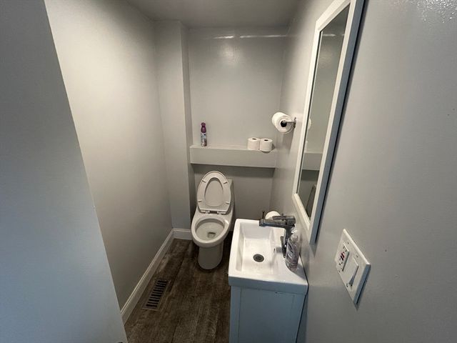 497 Broadway, Somerville, MA 02145