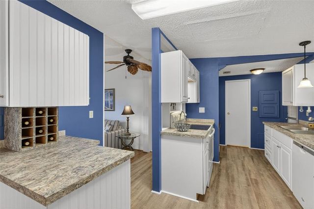 517 LA PLAYA CIRCLE, North Port, FL 34287