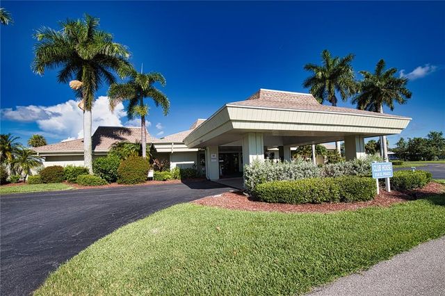 517 LA PLAYA CIRCLE, North Port, FL 34287