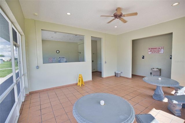 517 LA PLAYA CIRCLE, North Port, FL 34287