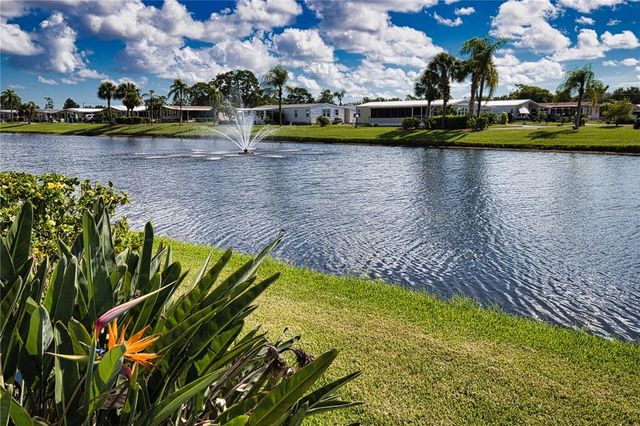 517 LA PLAYA CIRCLE, North Port, FL 34287