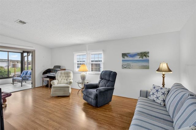 517 LA PLAYA CIRCLE, North Port, FL 34287