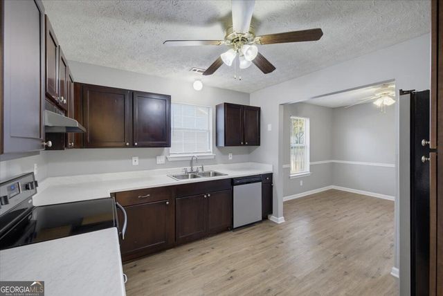 604 Village Way, Stockbridge, GA 30281