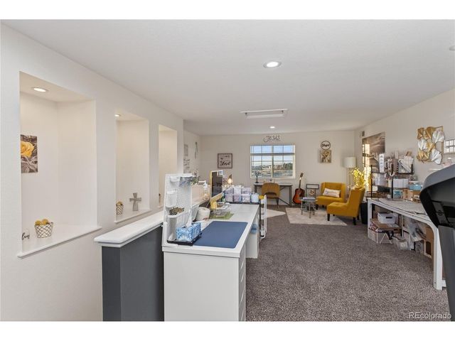 20701 E 52nd Ave, Denver, CO 80249