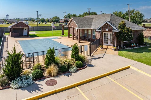 1401 River Birch Drive, Yukon, OK 73099