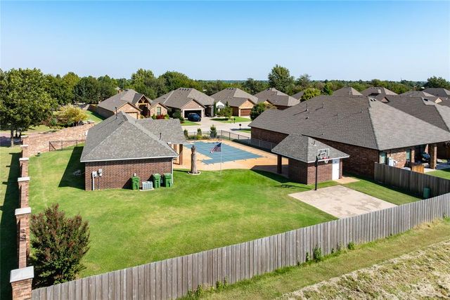 1401 River Birch Drive, Yukon, OK 73099
