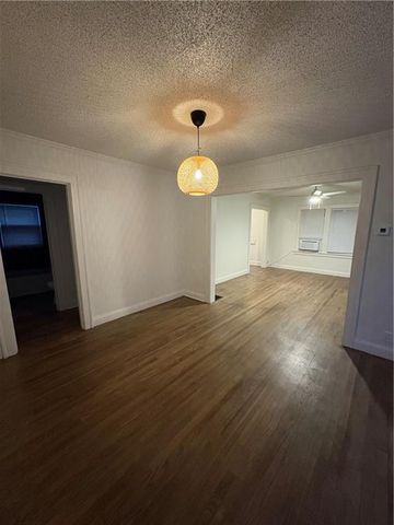 5403 Woodland Avenue, Kansas City, MO 64110