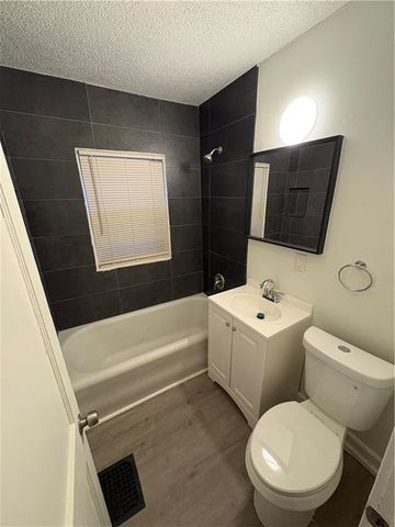 5403 Woodland Avenue, Kansas City, MO 64110