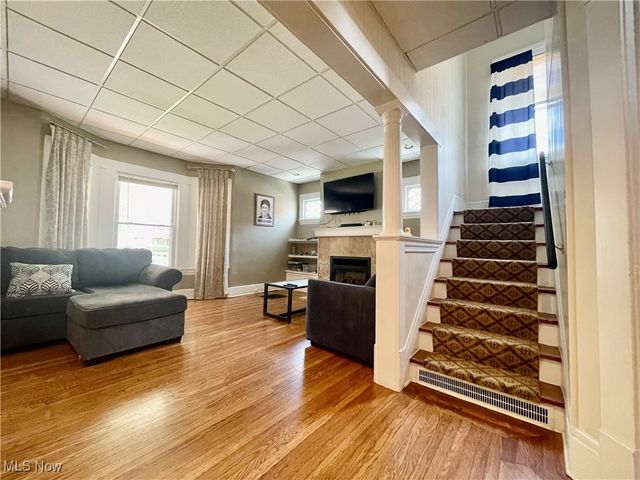 1451 W 116th Street, Cleveland, OH 44102