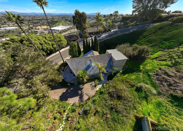 5628 Desert View Drive, La Jolla, CA 92037