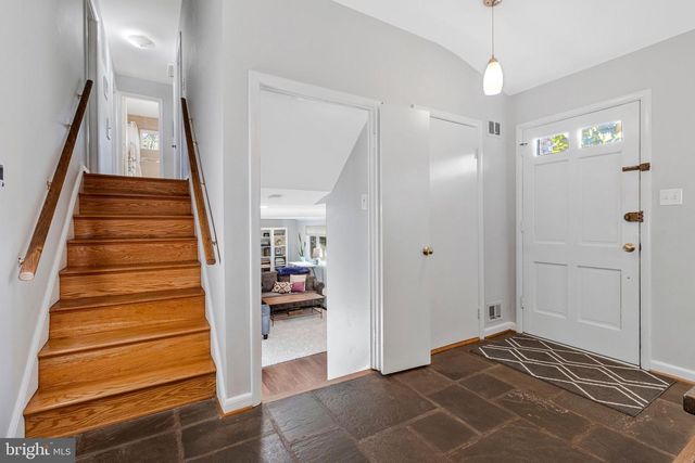 6203 MELVERN DR, Bethesda, MD 20817