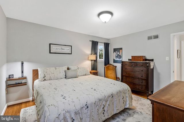 6203 MELVERN DR, Bethesda, MD 20817