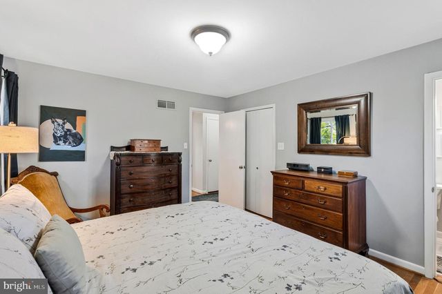 6203 MELVERN DR, Bethesda, MD 20817