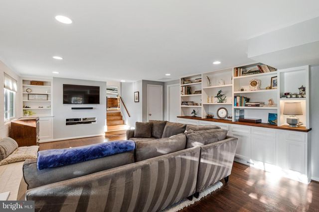 6203 MELVERN DR, Bethesda, MD 20817