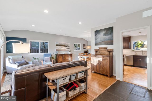 6203 MELVERN DR, Bethesda, MD 20817