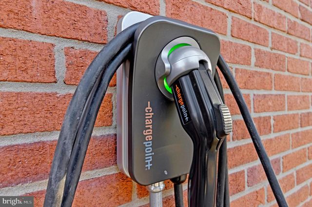 6203 MELVERN DR, Bethesda, MD 20817