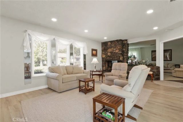 1414 E Laurel, Glendora, CA 91741