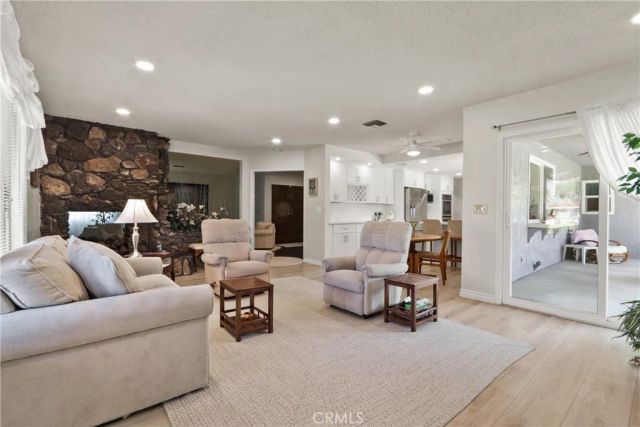 1414 E Laurel, Glendora, CA 91741