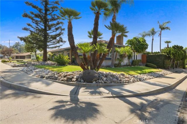 1414 E Laurel, Glendora, CA 91741