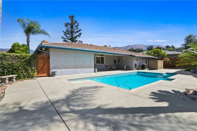 1414 E Laurel, Glendora, CA 91741