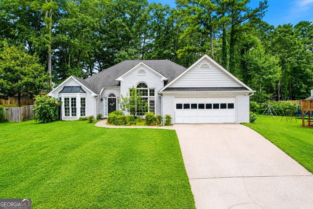 1450 Stampmill Way, Lawrenceville, GA 30043