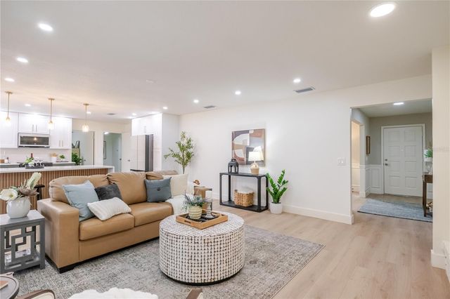 2506 COLLEGE HILL DRIVE, Brandon, FL 33511