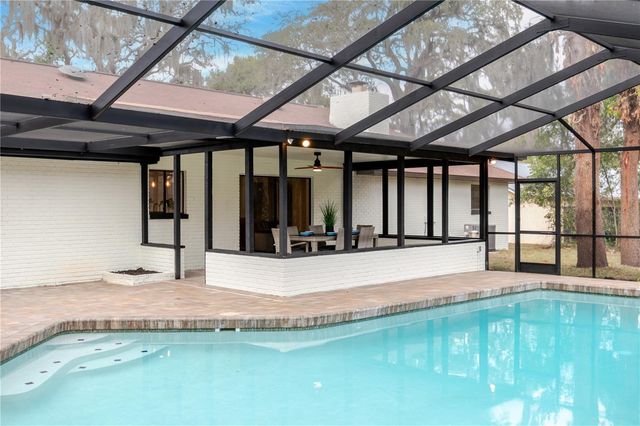 2506 COLLEGE HILL DRIVE, Brandon, FL 33511