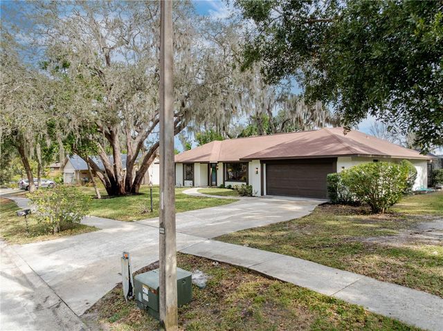 2506 COLLEGE HILL DRIVE, Brandon, FL 33511