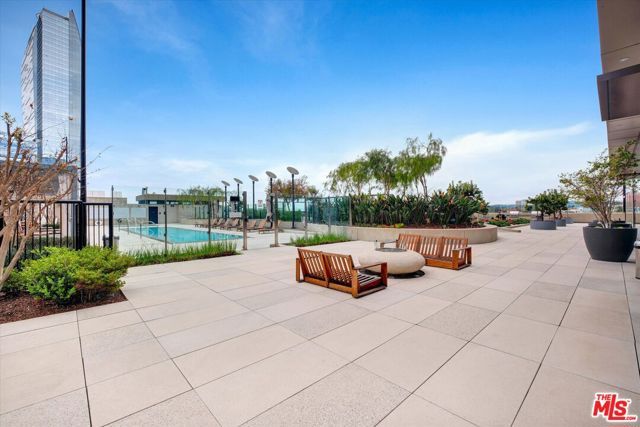 889 Francisco Street 911, Los Angeles, CA 90017