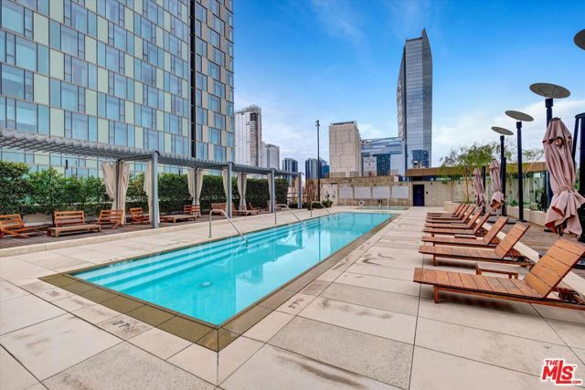 889 Francisco Street 911, Los Angeles, CA 90017