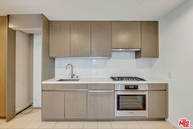 889 Francisco Street 911, Los Angeles, CA 90017