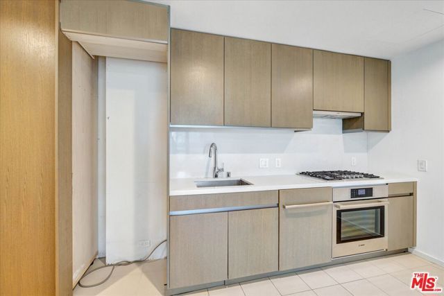 889 Francisco Street 911, Los Angeles, CA 90017