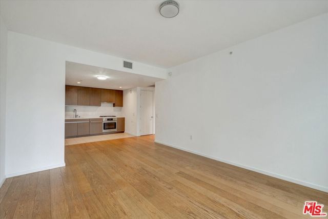 889 Francisco Street 911, Los Angeles, CA 90017