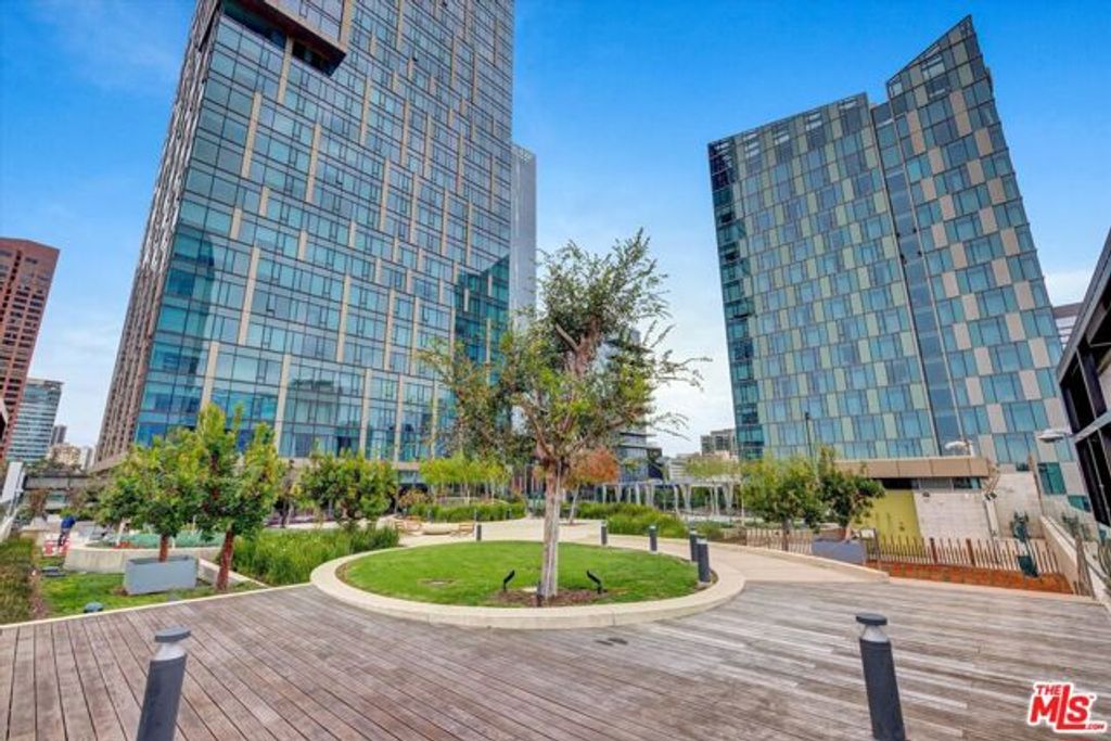 889 Francisco Street 911, Los Angeles, CA 90017