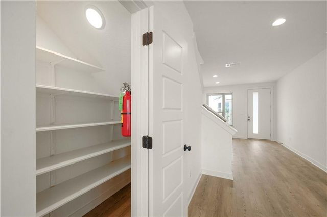 5160 N AW Grimes BLVD 190, Round Rock, TX 78665