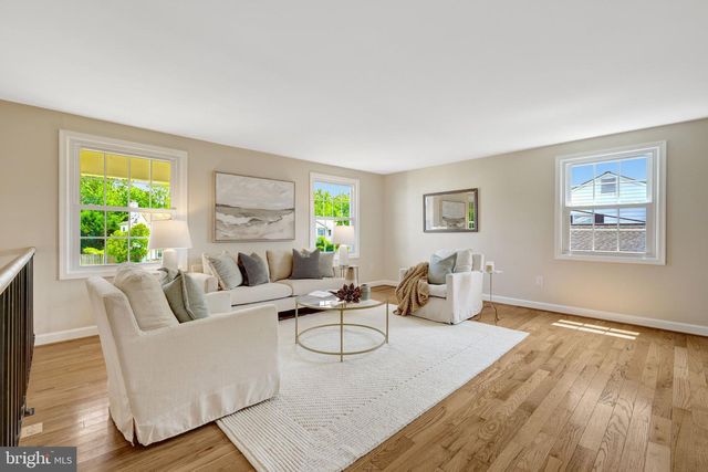 4224 MINSTRELL LN, Fairfax, VA 22033