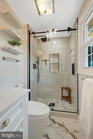 4224 MINSTRELL LN, Fairfax, VA 22033