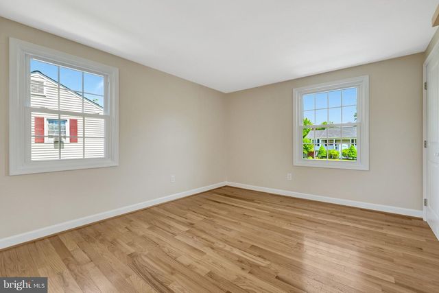 4224 MINSTRELL LN, Fairfax, VA 22033