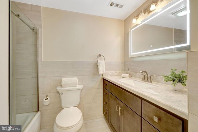 4224 MINSTRELL LN, Fairfax, VA 22033
