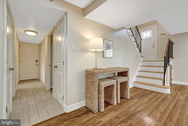 4224 MINSTRELL LN, Fairfax, VA 22033