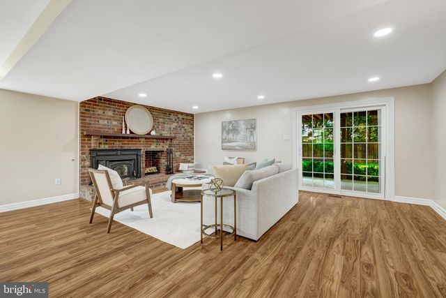 4224 MINSTRELL LN, Fairfax, VA 22033