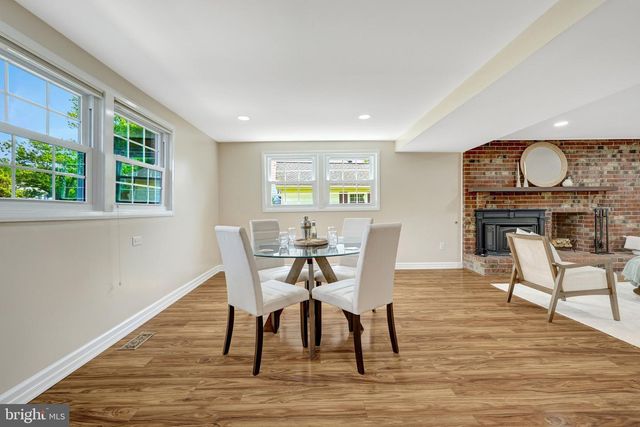 4224 MINSTRELL LN, Fairfax, VA 22033
