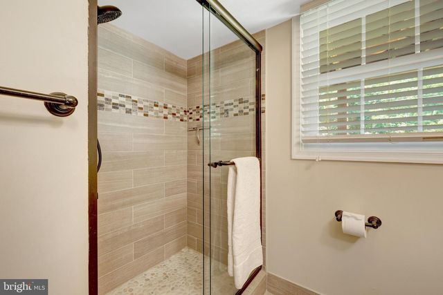 4224 MINSTRELL LN, Fairfax, VA 22033