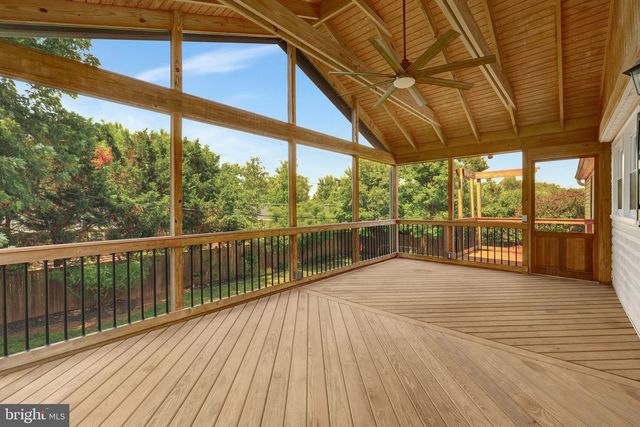 4224 MINSTRELL LN, Fairfax, VA 22033