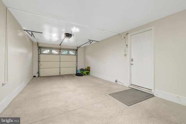 4224 MINSTRELL LN, Fairfax, VA 22033